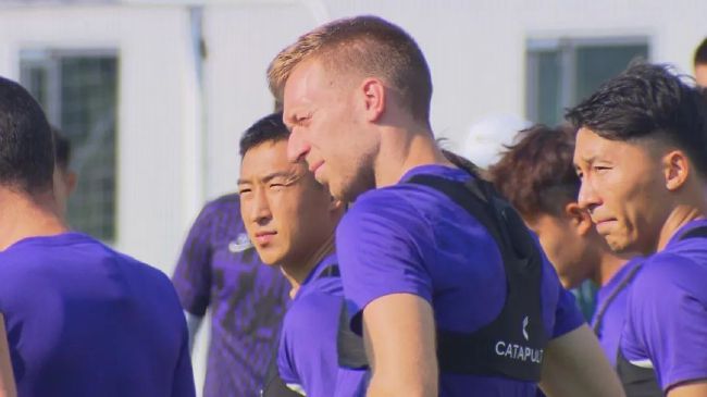 姬小满拿黄瓜c自己